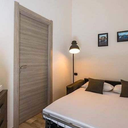 Palazzo Mormando - Modern Apartment Naples Extérieur photo
