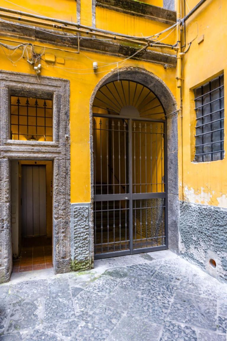 Palazzo Mormando - Modern Apartment Naples Extérieur photo