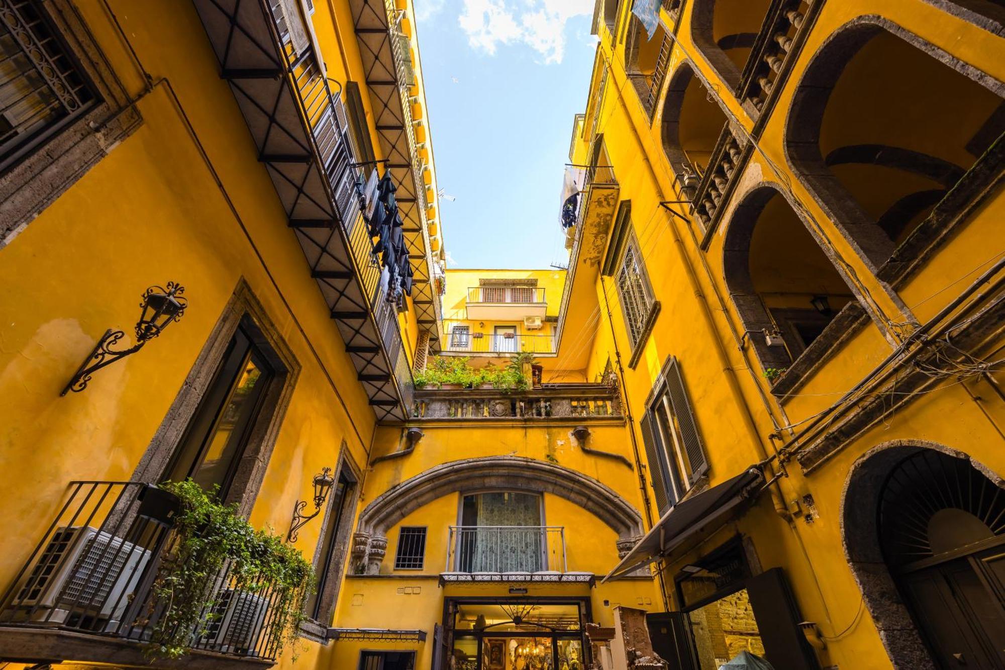 Palazzo Mormando - Modern Apartment Naples Extérieur photo