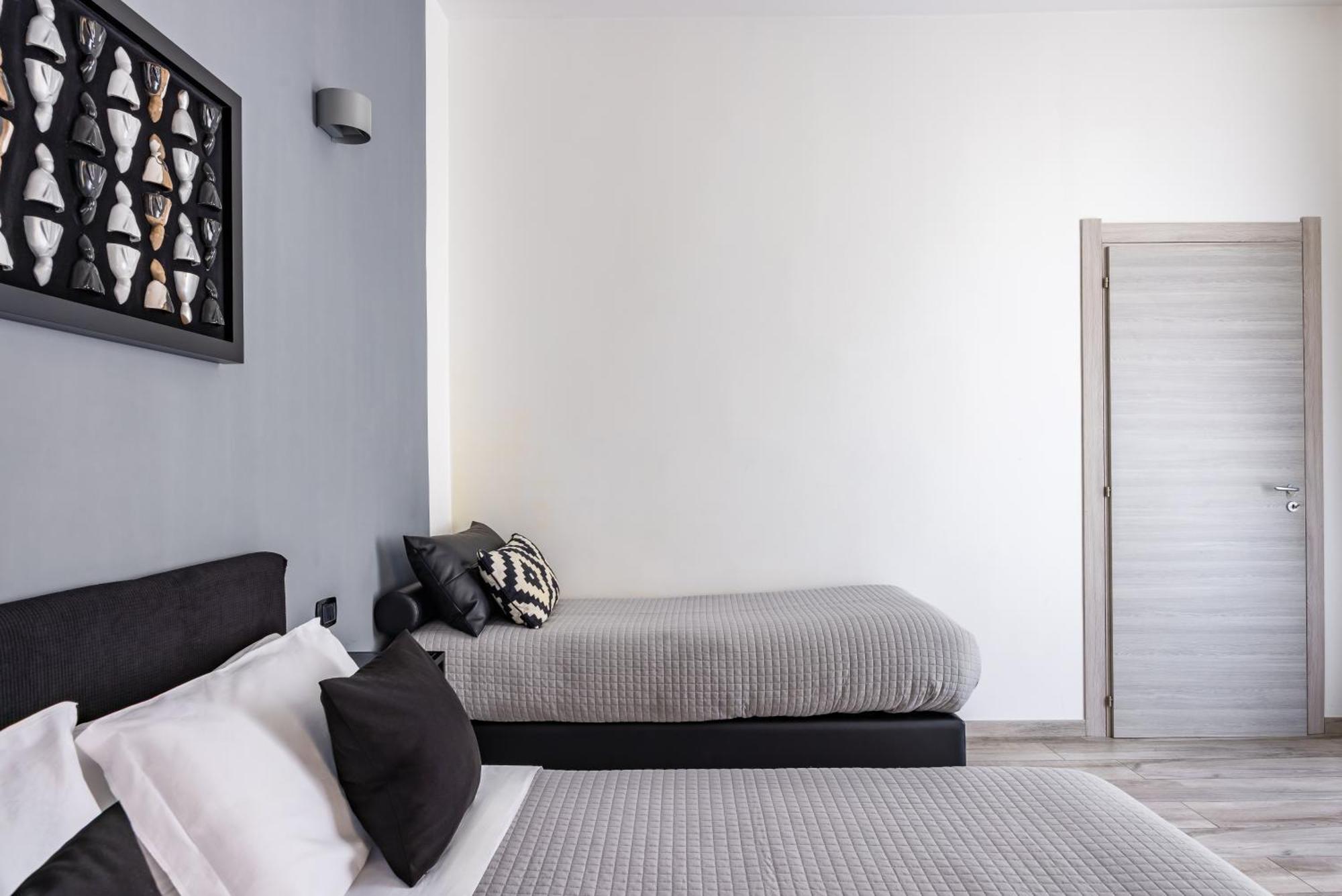 Palazzo Mormando - Modern Apartment Naples Extérieur photo